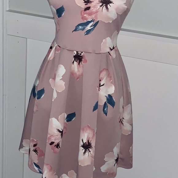NEW WITH TAGS SOPRANO FIT & FLARE SPAGHETTI STRAP DRESS FLORAL & LAVENDER SIZE S - Picture 14 of 16